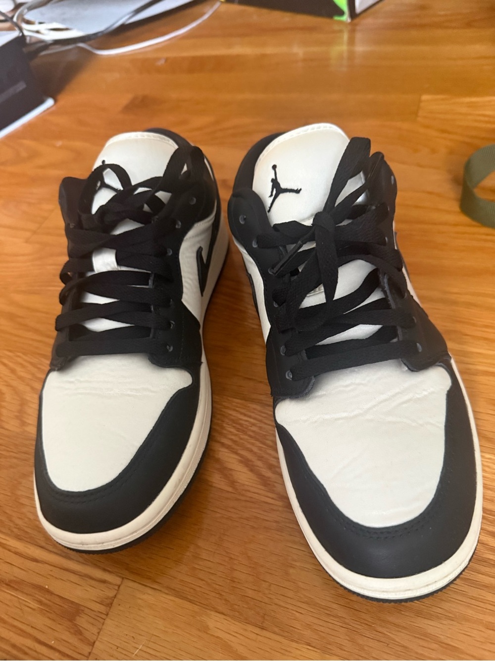 Women’s Air Jordan 1 Low SE Satin Sail Black – Size 10 – FB9893-101